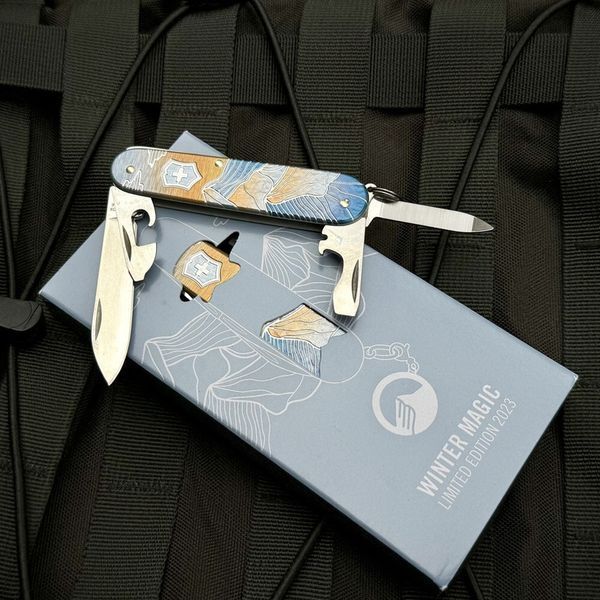Швейцарский нож Victorinox Cadet Winter Magic LE 2023 0.2601.22E1 4008888 фото