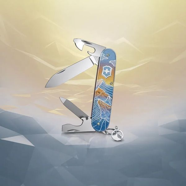 Швейцарский нож Victorinox Cadet Winter Magic LE 2023 0.2601.22E1 4008888 фото