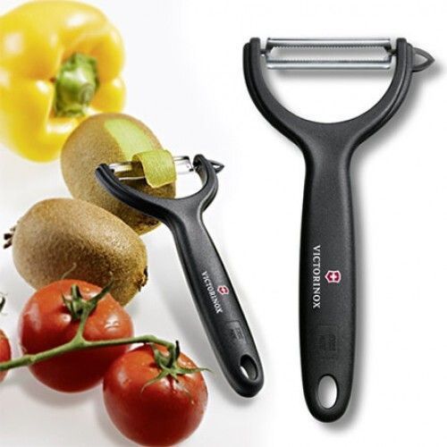 Овочечистка Victorinox для томатів і ківі, серрейторна РК, чорна 7.6079 4000261 фото