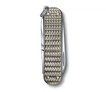 Швейцарський ніж Victorinox Classic SD Precious Alox Infinite Grey 58 мм 5 функцій Сірий рифлений (0.6221.4031G) V77552885 фото