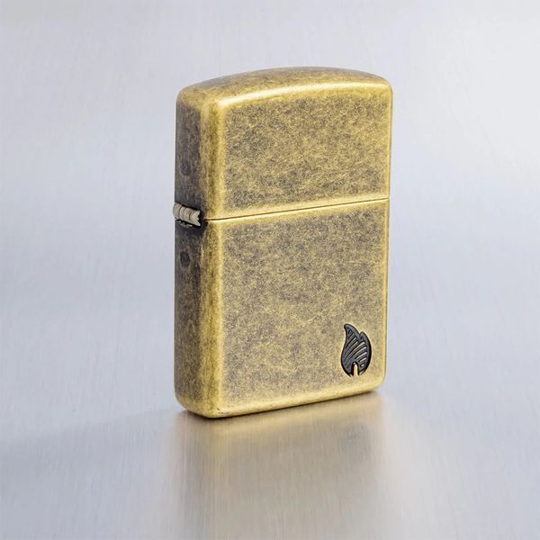 Запальничка Zippo 29561 Armor Antique Brass Flame Design V77553899 фото