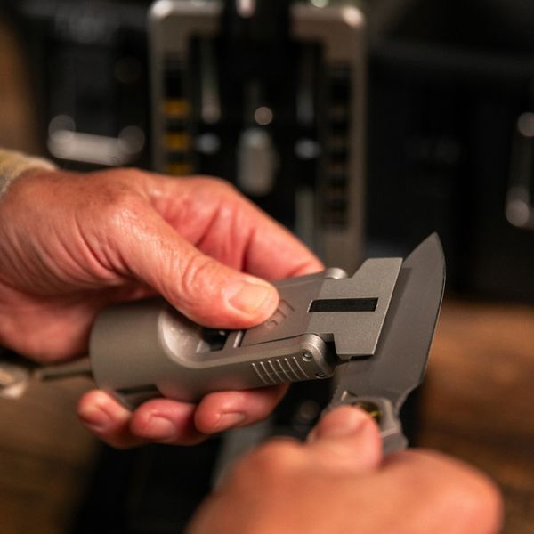 Точильна система Work Sharp Professional Precision Adjust Elite Knife Sharpener WSBCHPAJ-PRO-ELT-I 100000276 фото