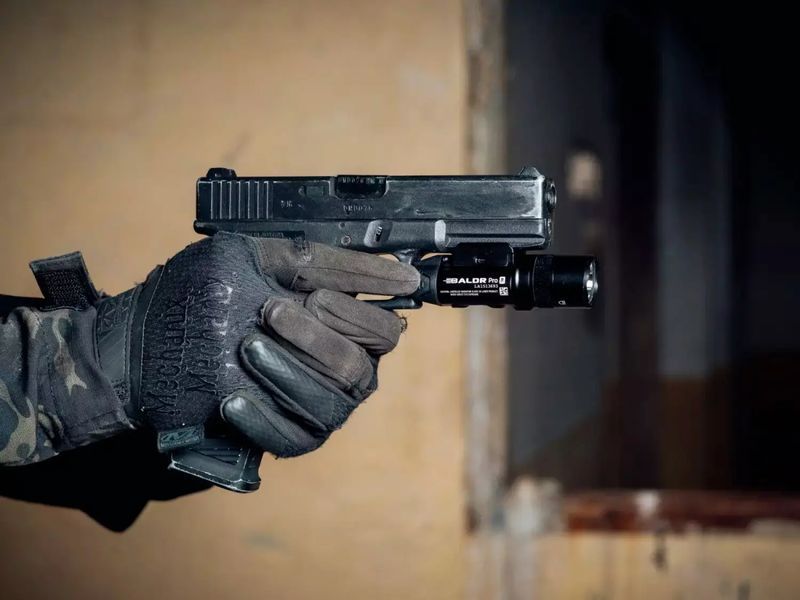 Ліхтар з ЛЦВ Olight Baldr Pro R Black (1350 Lm) Зелений ЛЦВ Baldr Pro R 23703520 фото
