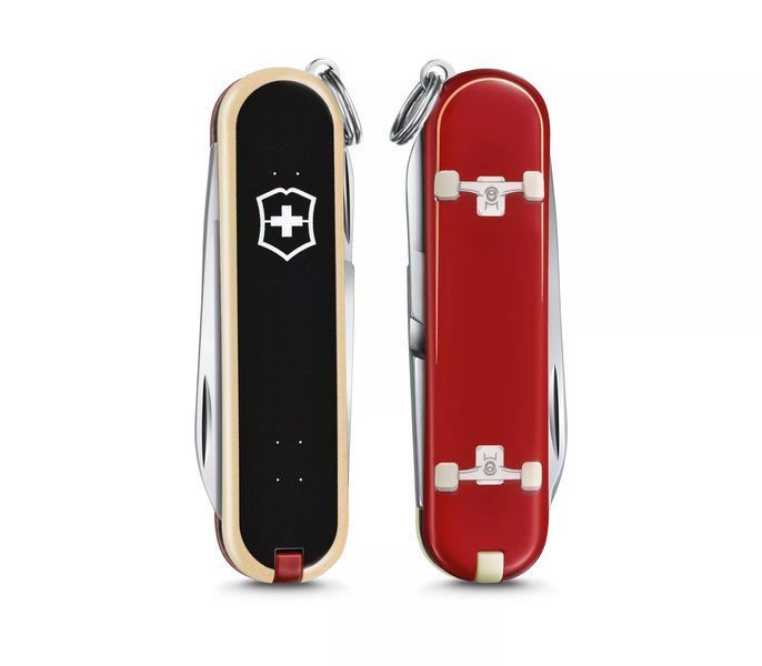 Швейцарский нож Victorinox Classic Limited Edition Skateboarding 58мм 7 функций (0.6223.L2003) V77552728 фото