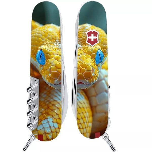 Швейцарский нож Victorinox Mountaineer Animal 91 мм 19 функций Змей (1.3743.7_F1050pw) V77552800 фото