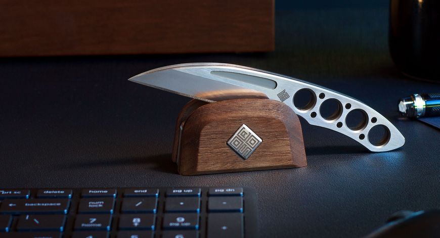 Набор двух ножей Ocaso Duo Desk Knife Wharncliffe с подставкой из древесины ореха 80DKW 4008999 фото