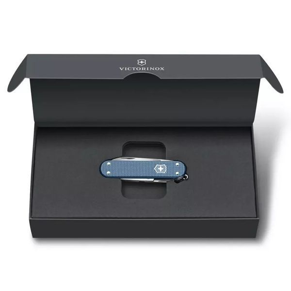Швейцарський ніж-брелок Victorinox Classic SD Alox Limited Edition 2026 Glacial Blue льодяний синій 0.6221.L26 V77554538 фото