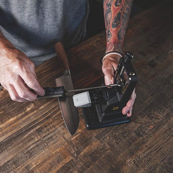 Акционный набор Точильная система Work Sharp The Precision Adjust Knife Sharpener WSBCHPAJ-I + Точилка механическая Micro WSEDCMCR WSHLD25-1 100003053 фото