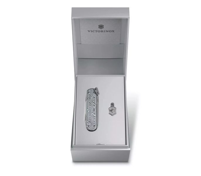 Швейцарский нож Victorinox Classic SD Brilliant Damast 58 мм 5 функций Дамасская сталь (0.6221.34) V77552873 фото