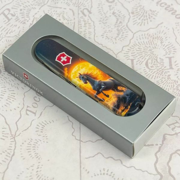 Швейцарський ніж Victorinox Spartan Zodiac Величний кінь шари Чорний 1.3603.7.Z5230pk V77554160 фото