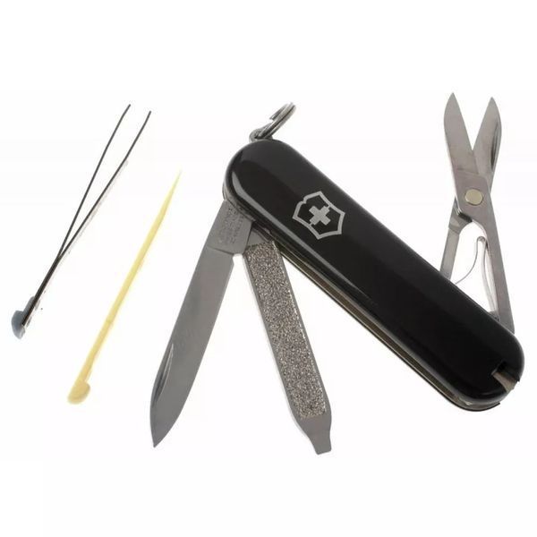 Швейцарський ніж Victorinox Classic SD 58 мм 7 функцій Чорний у блістері (0.6223.3B1) V77552870 фото
