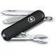 Швейцарський ніж Victorinox Classic SD 58 мм 7 функцій Чорний у блістері (0.6223.3B1) V77552870 фото 1