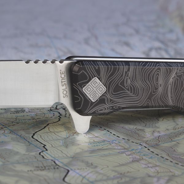 Ніж Ocaso Solstice Engraved titanium Topo Pattern Satin 10ETS 4009340 фото