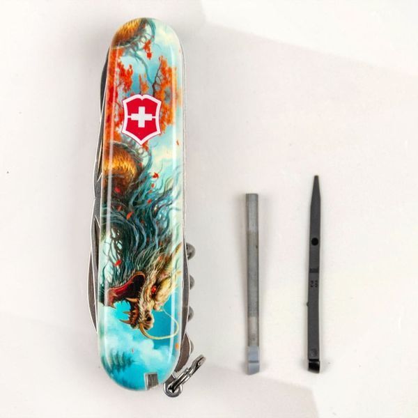 Швейцарський ніж Victorinox Swiss Army Huntsman Zodiac Бойовий дракон 1.3713.7_Z3230p 4008910 фото