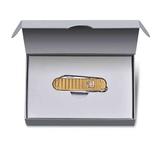 Швейцарский нож Victorinox Classic SD Precious Alox Brass Gold 0.6221.408G 4008492 фото