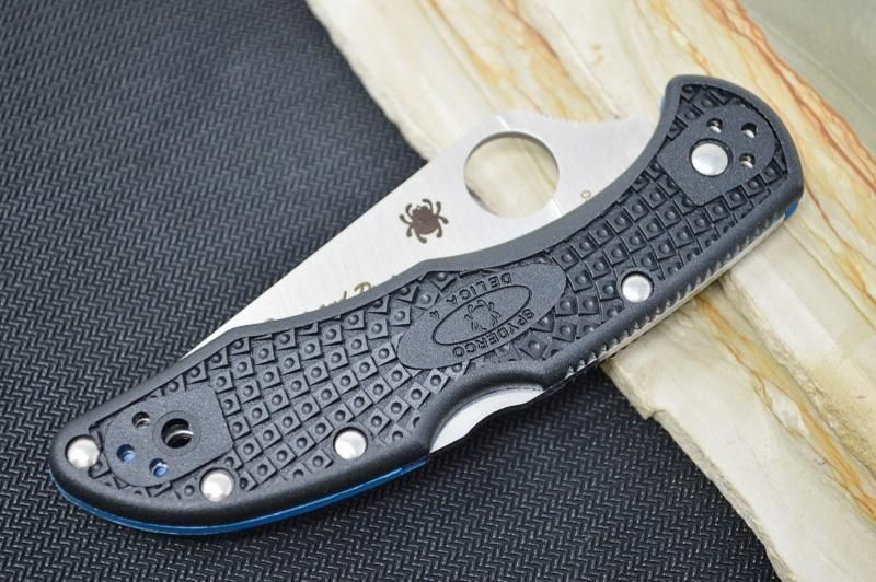 Ніж Spyderco Endela Thin Blue Line Напівсеррейтор C243FPSBKBL 871489 фото