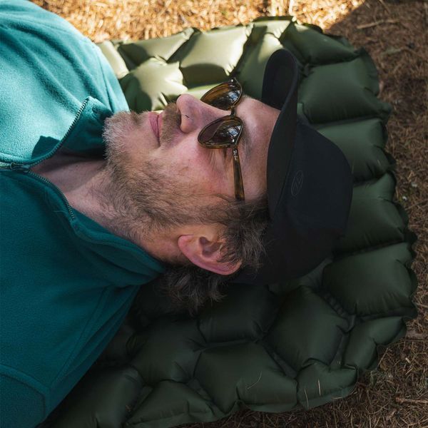 Килимок надувний Highlander Nap-Pak Inflatable Sleeping Mat 5 cm Olive (AIR071) 929796 фото
