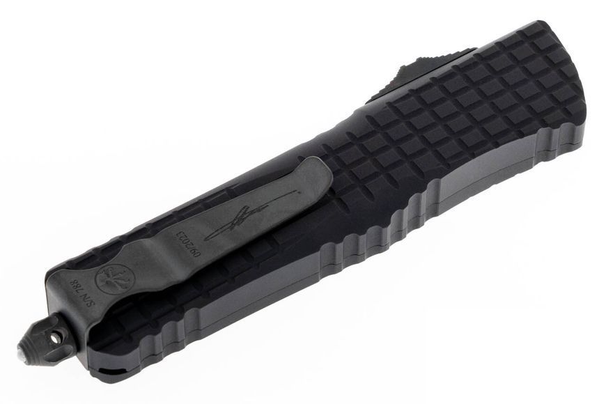 Ніж Microtech Combat Troodon Delta OTF fluted DLC Чорний 142-1CT-DSH 4009454 фото