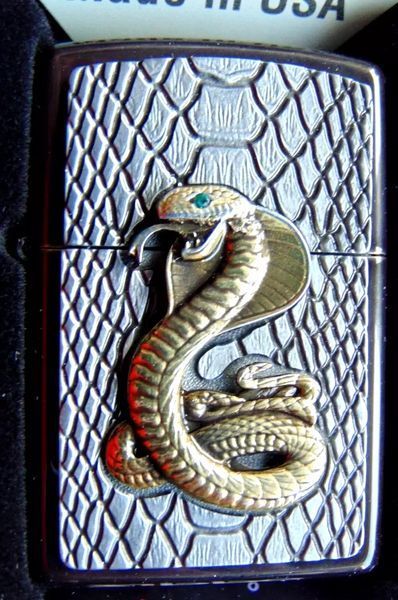 Запальничка Zippo Kobra gold 2005928 V77553993 фото