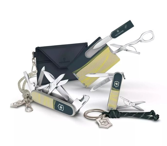 Швейцарський ніж-брелок Victorinox Classic SD New York Style Сірий 0.6223.E223 V77554119 фото