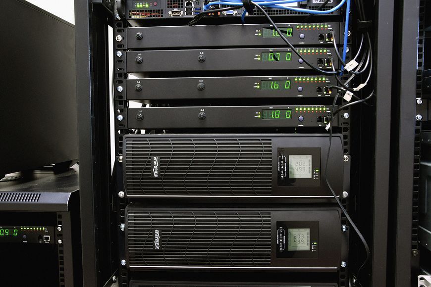 Джерело безперебійного живлення EnerGenie EG-UPSRACK-13 EG-UPSRACK-13 1605806 фото